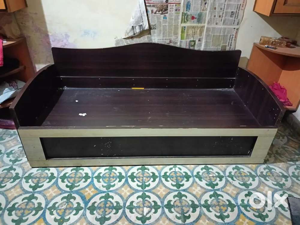 Single convertable bed