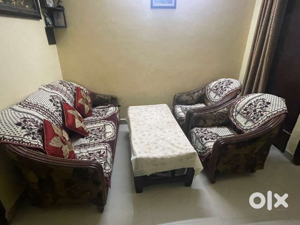 Five seater sofa set made by Sangwan wood.