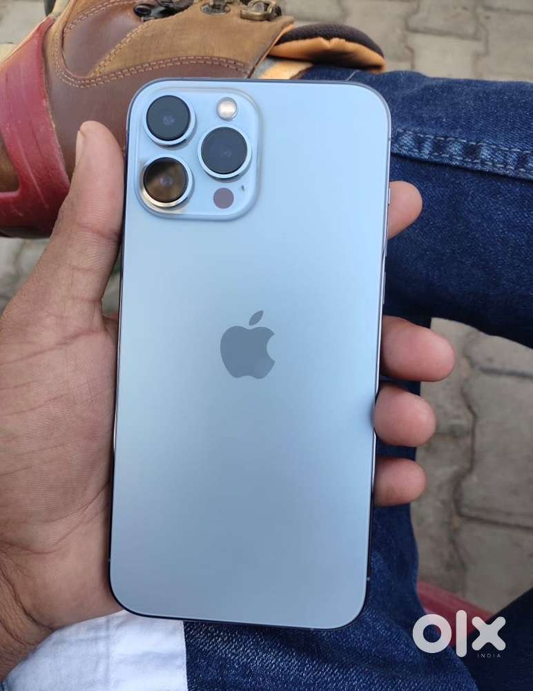 iphone 13 Pro Sierra Blue