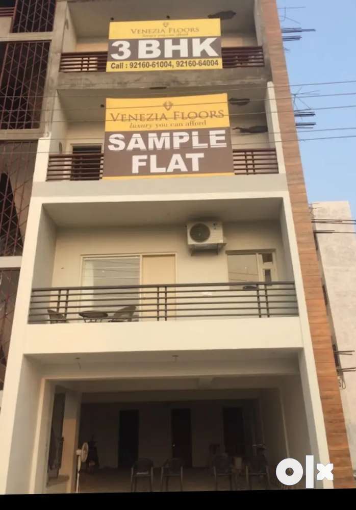 3bhk near main road gated society with ac ro n roof for rent