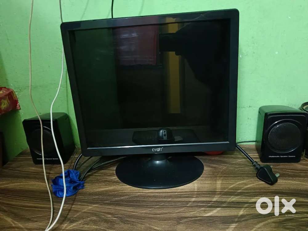 Monitar(Zebronics),cpu and battery (frontech notch), keyboard,mouse
