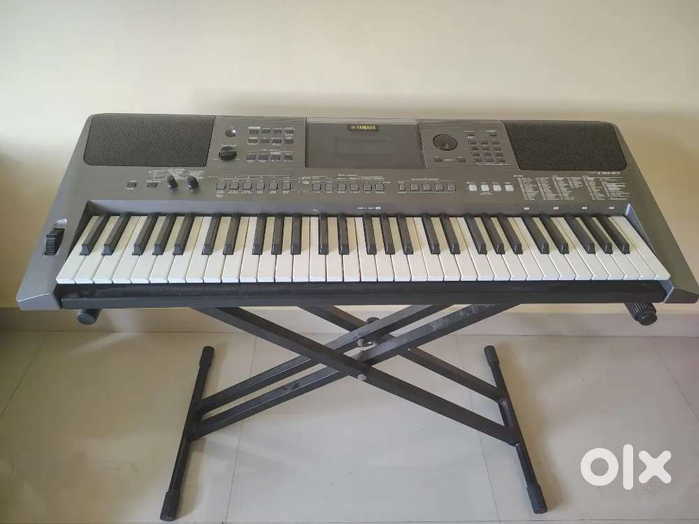 Keyboard Yamaha PSR. i500,with stand