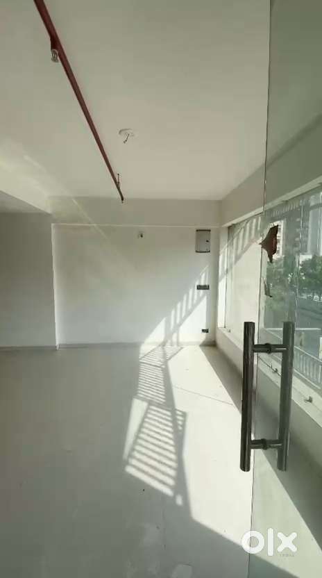 Spacious Shop for Rent