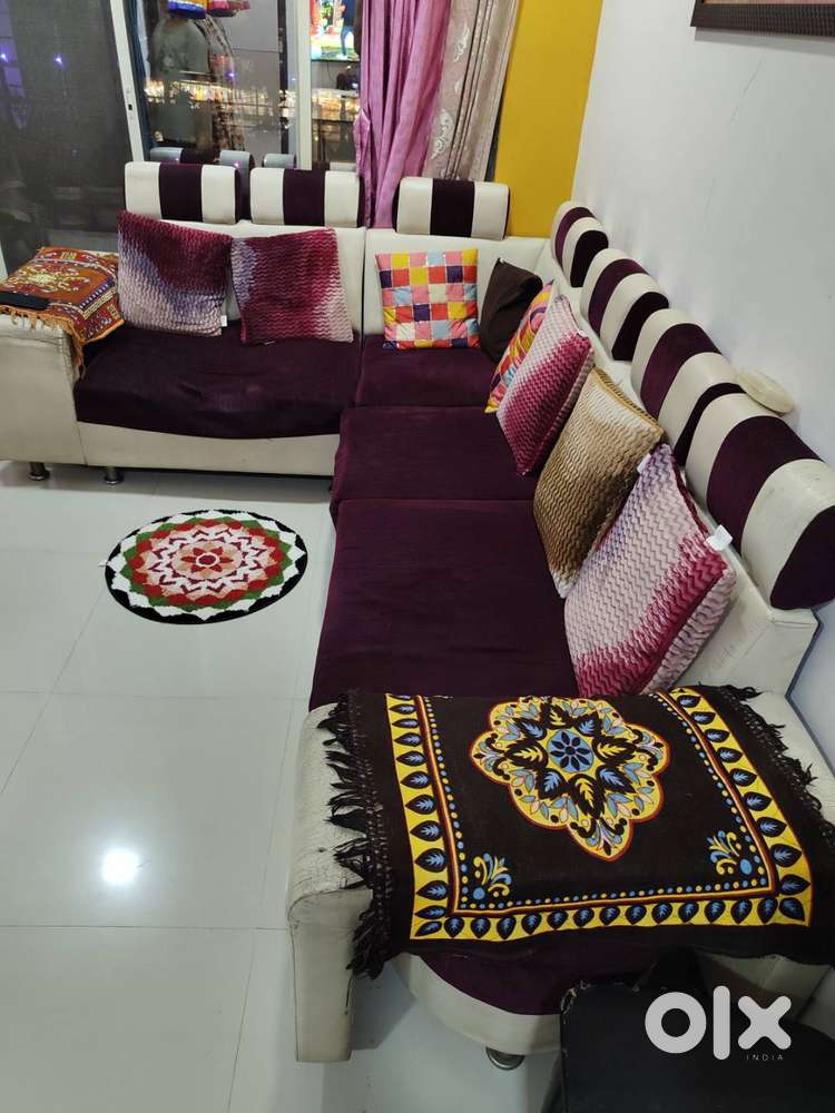 7 Seater Sofa and Dining Table 6 S