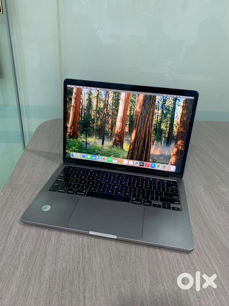 Apple MacBook Pro \ 2020 mode \ intel i7 \ 16GB RAM \ 512GB SSD \
