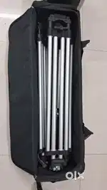 150 Studio Asistent Tripod For Sale