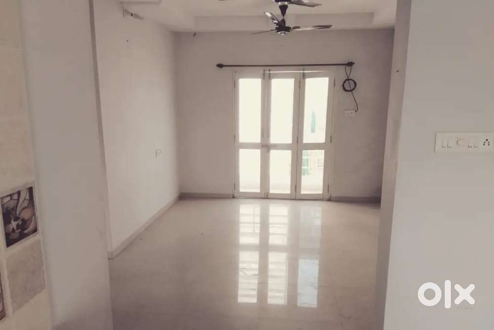 2bhk semi furnished flat