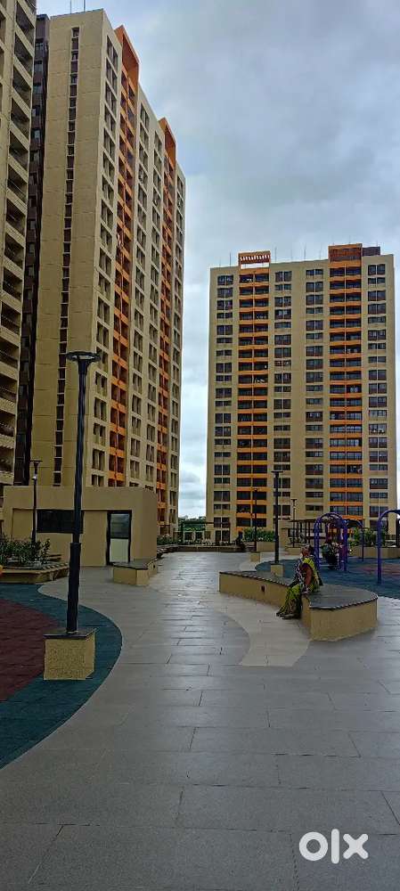 Brand New 2 BHK Flat available on Rent at RiverView City Falcon Tower