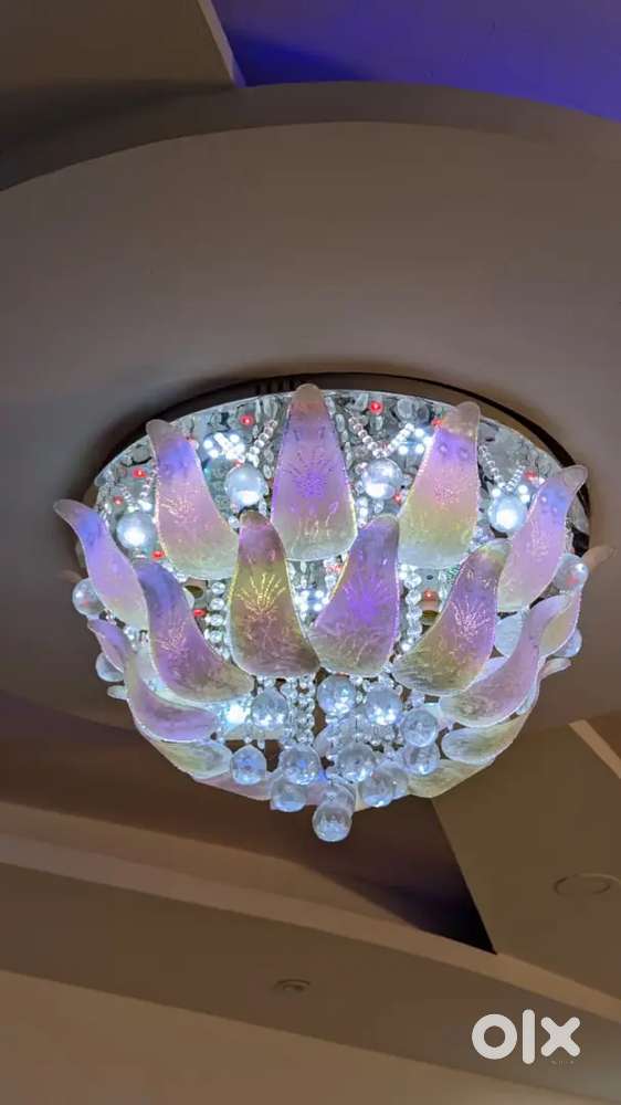 Joomer (Chandelier) 4 changing lights