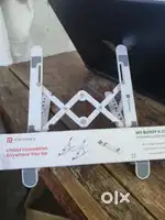 Laptop stand