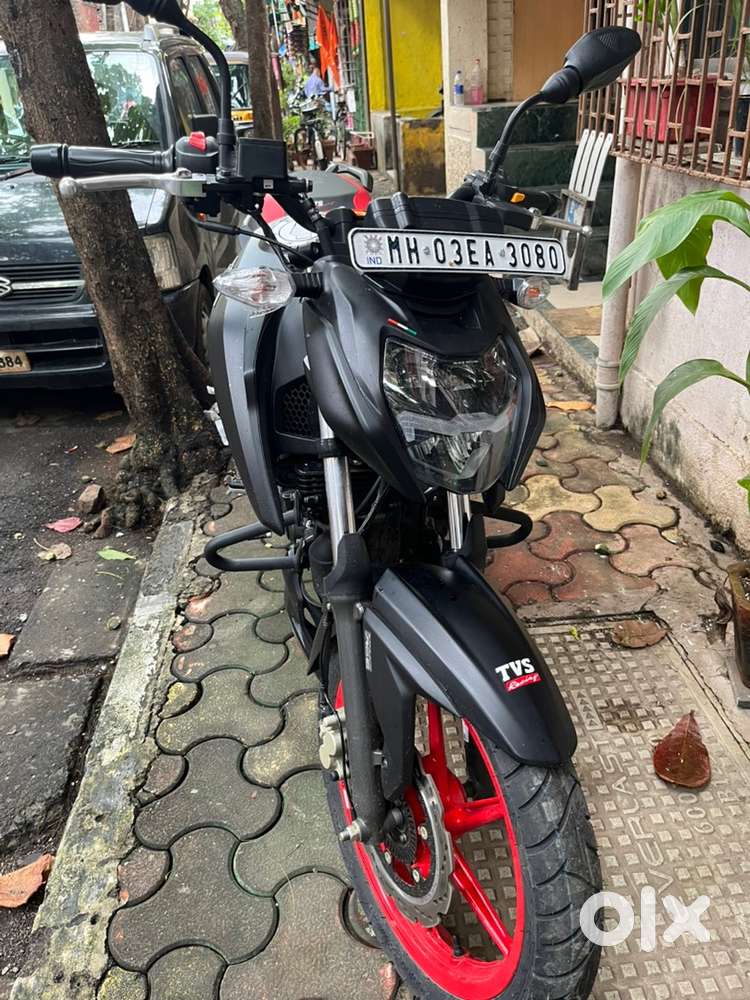 Apache Rtr 160 4v ( Top variant )