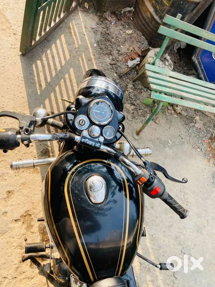 Completely new with 80% tyre with service records