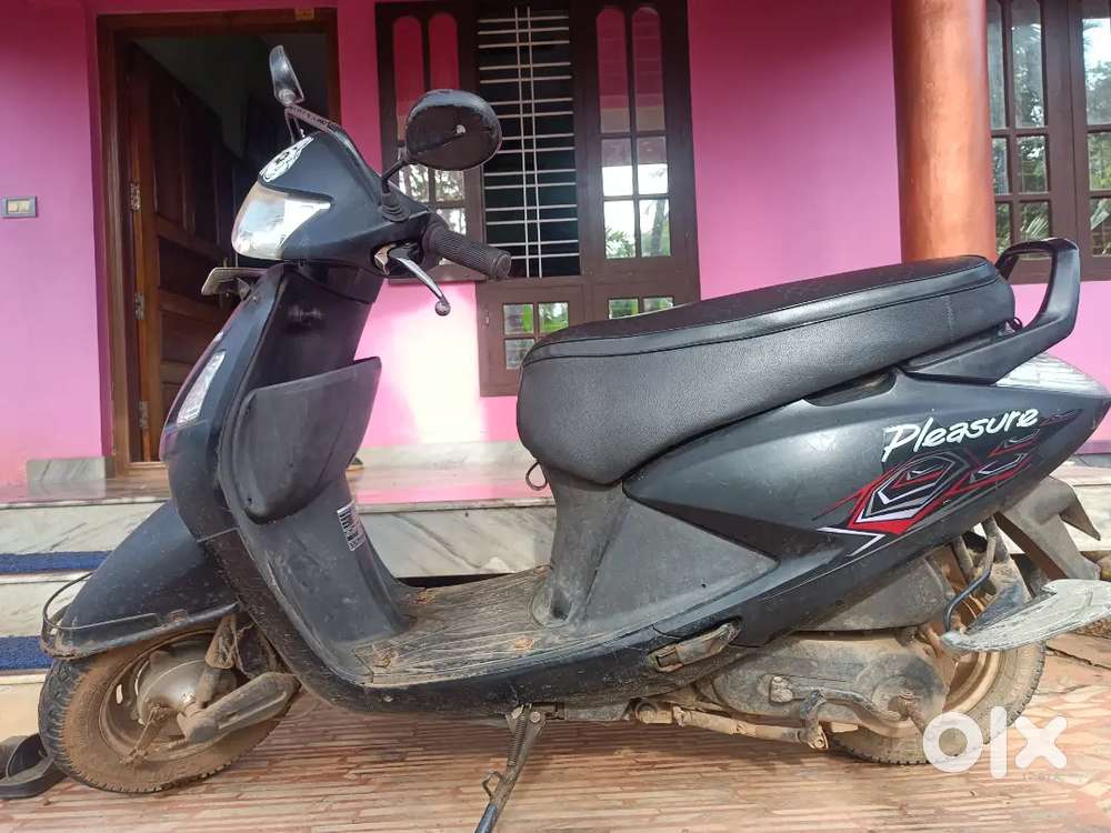 Hero honda pleasure
