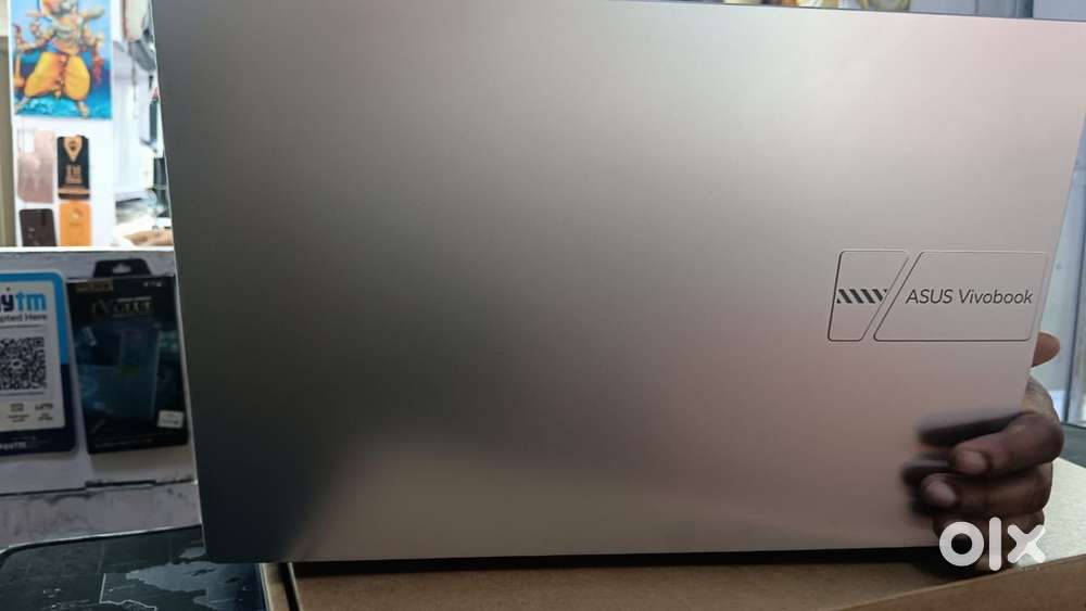 Asus vivobook 14 only 5 days old