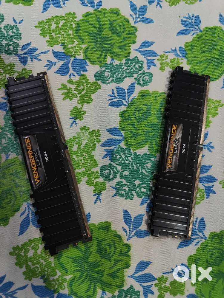 Corsair Vengeance 16 GB RAM 3200 MHz x 2