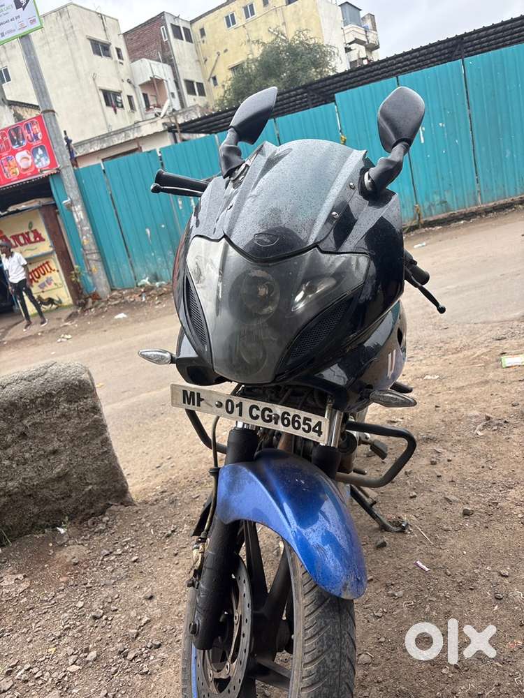 Pulsar 220 F clean condition