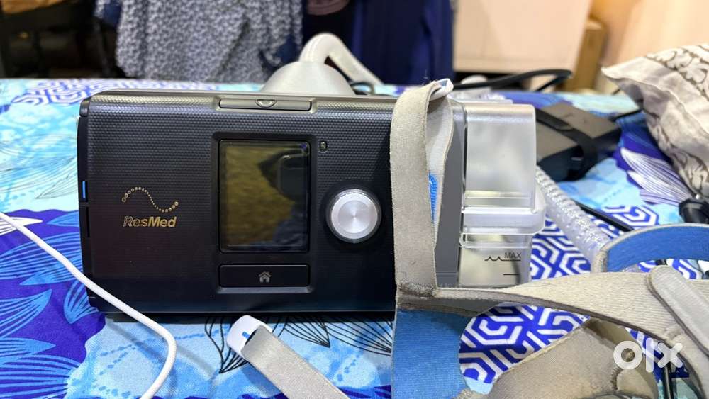 Resmed CPAP machine 18,000/ 4 years old in running and good condition