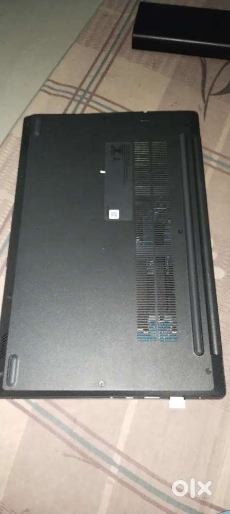 Lenovo i5 1235u