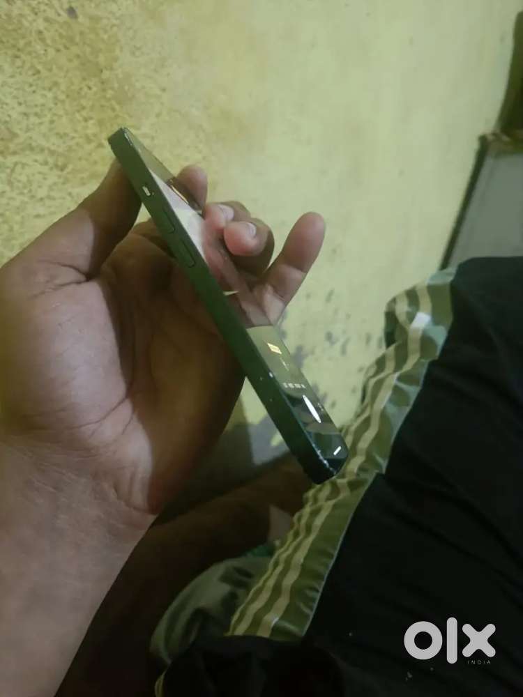 I phone 13 , 2 year old never repaired