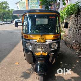 Bajaj maxima