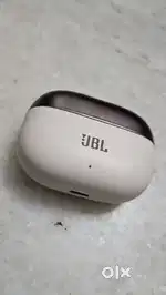 JBL tune 225 earbuds