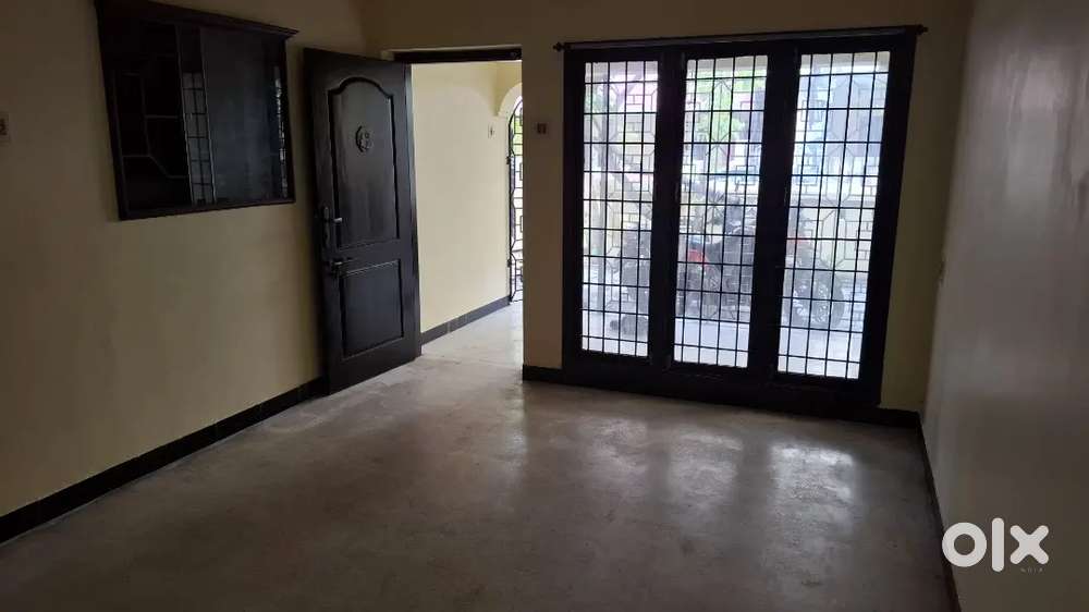 2 BHK House For Rent in Choolaimedu Near Anna Nedum Pathai