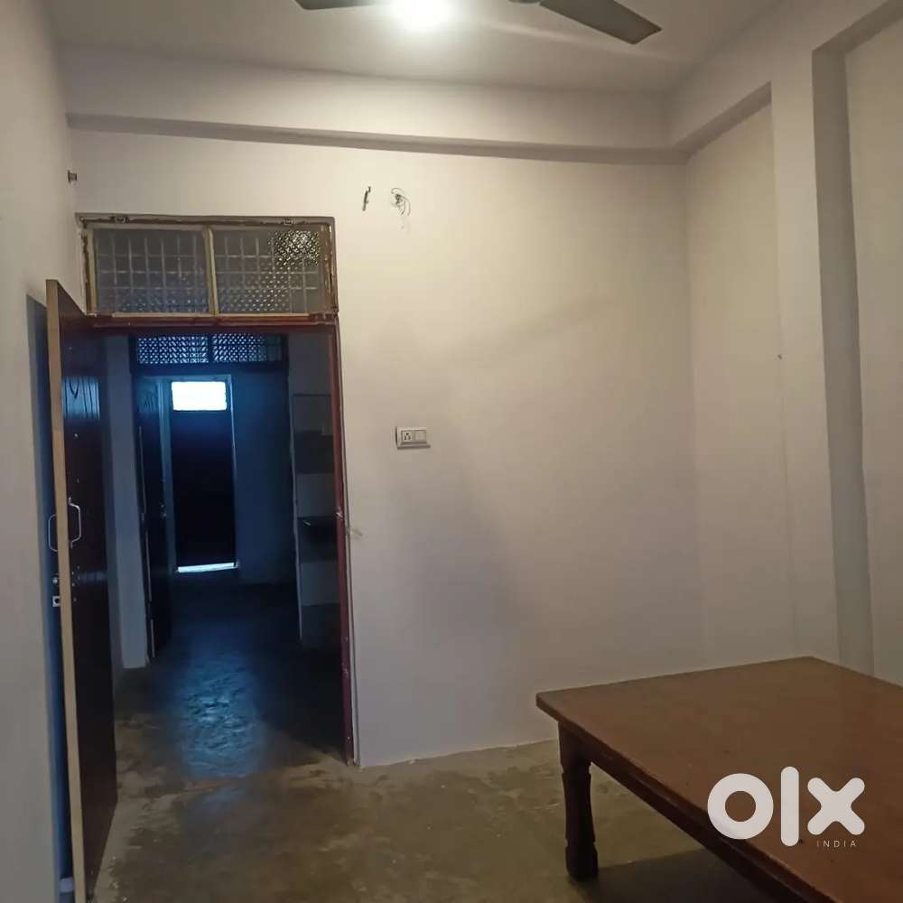 2BHK room rent in Gangotri nagar near agriculture college Mahewa