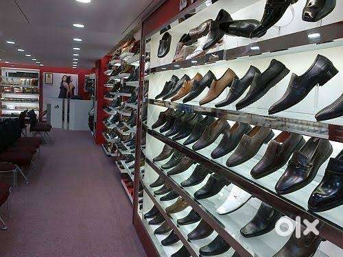 Need Male Sales Staff @ Foot wear shop