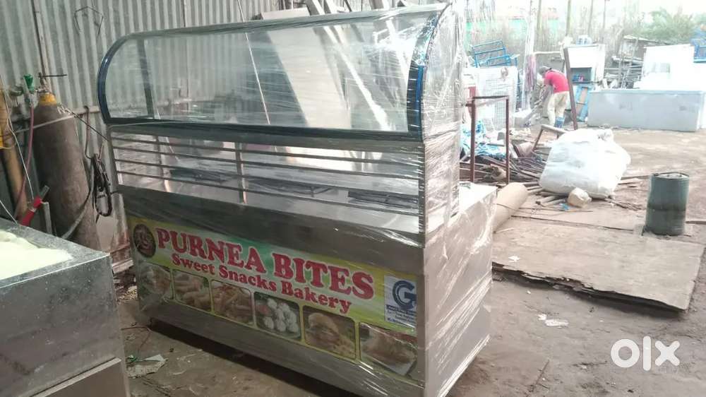 Sweet display counter fully air condition