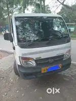 Tata Magic Express (Petrol) on daily rental basis