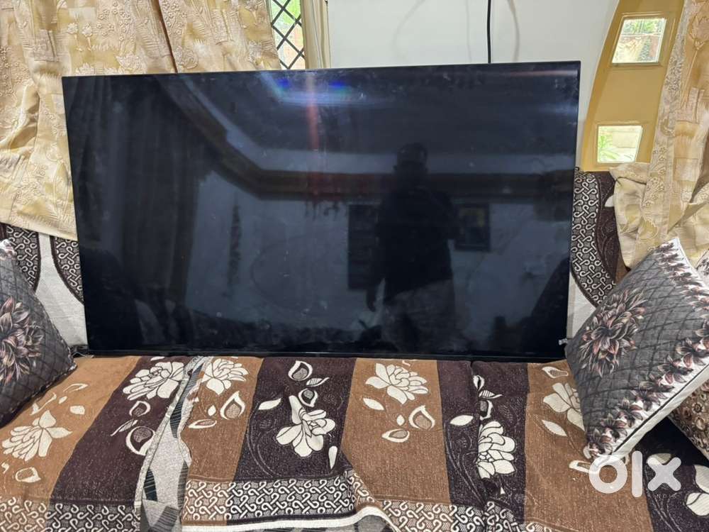 One plus 55” colour tv smart tv