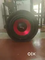 10* inch subwoofer.  Good condition
