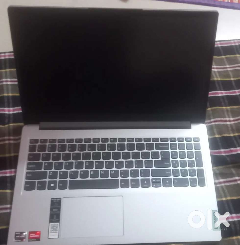 Laptop Lenovo just purchase at 7 moths only