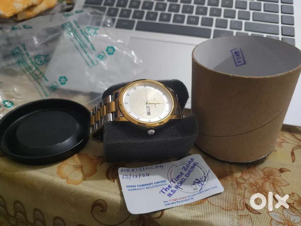 Titan Mens Watch , Orginal watch with certification