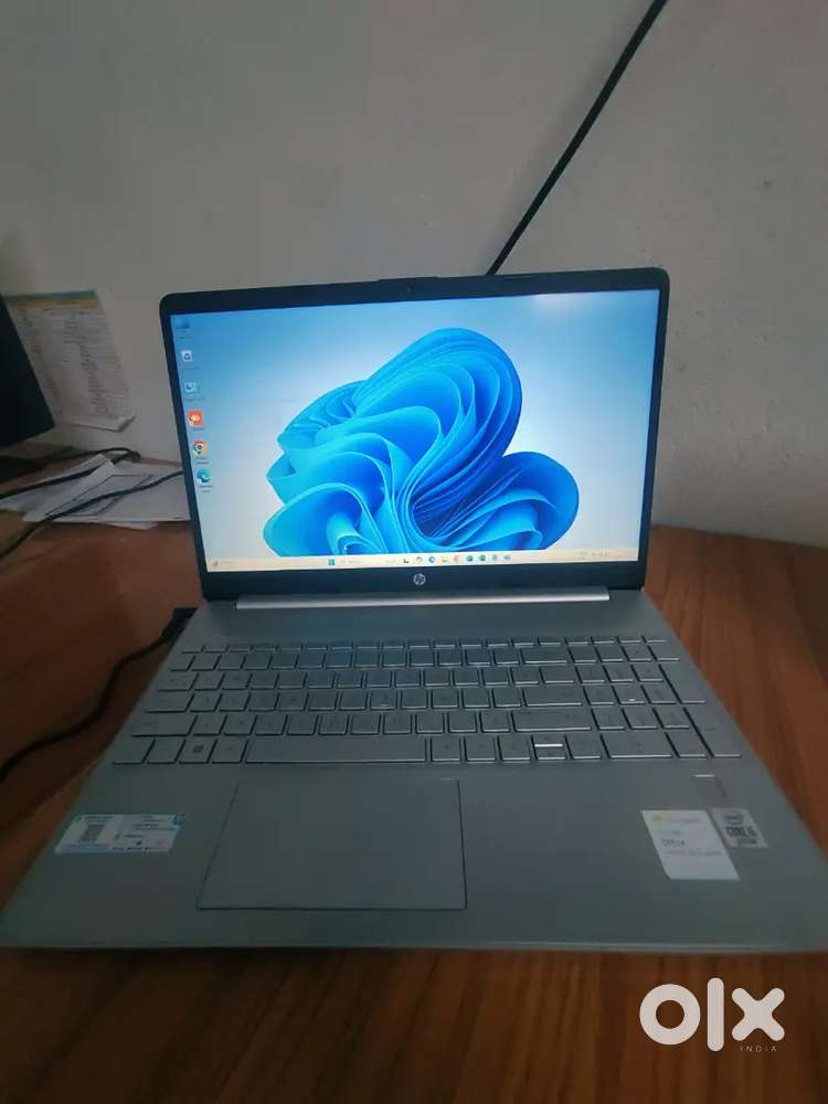 Urgent sale HP i5 10th gen with fingerprint sensor