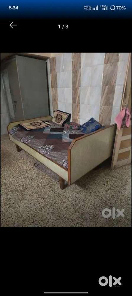 Bed 6ft by4ft