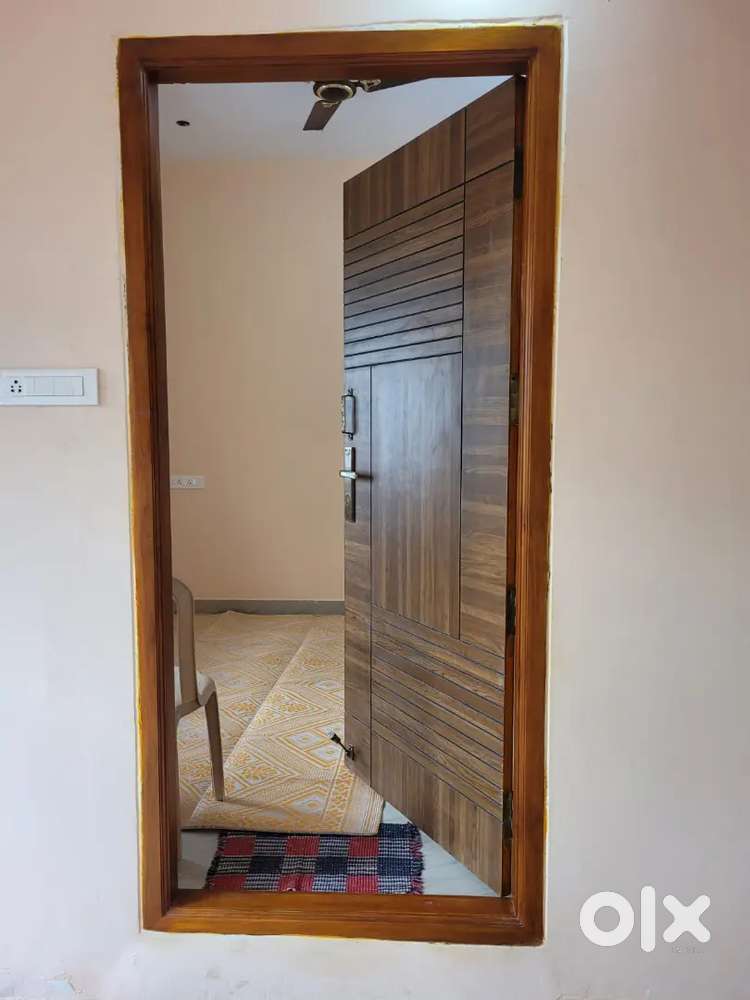 1 Bhk attached bathroom ground floor