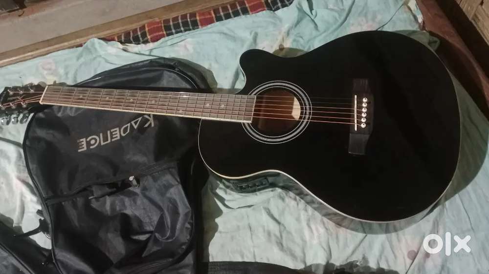 Guiter for sell good condition kadience