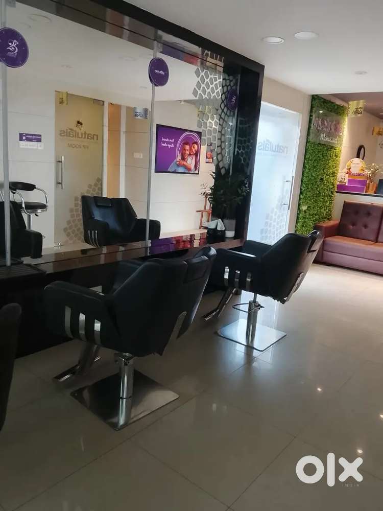 Urgently needed hair and beauty staffs