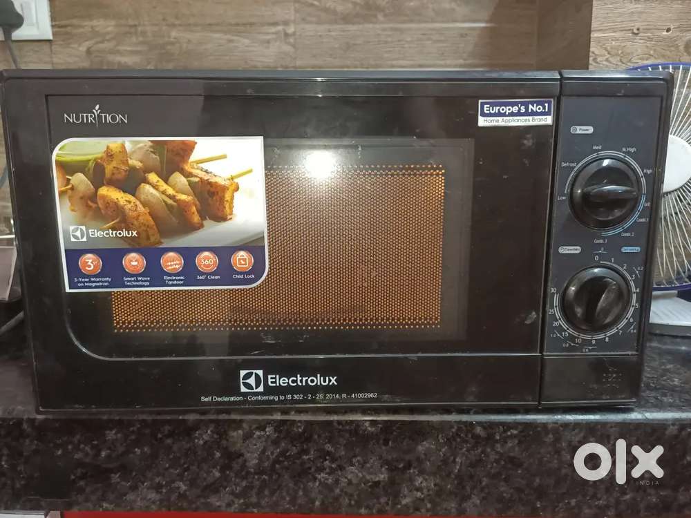Microwave oven 18 months old