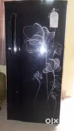 Single door fridge selling good condition prices 5000
