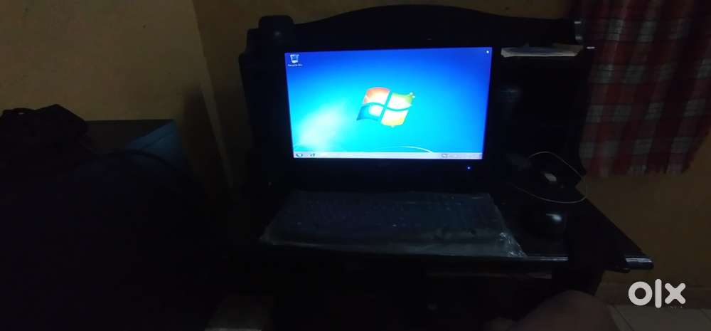 Computer screen, Keybord, Mouse