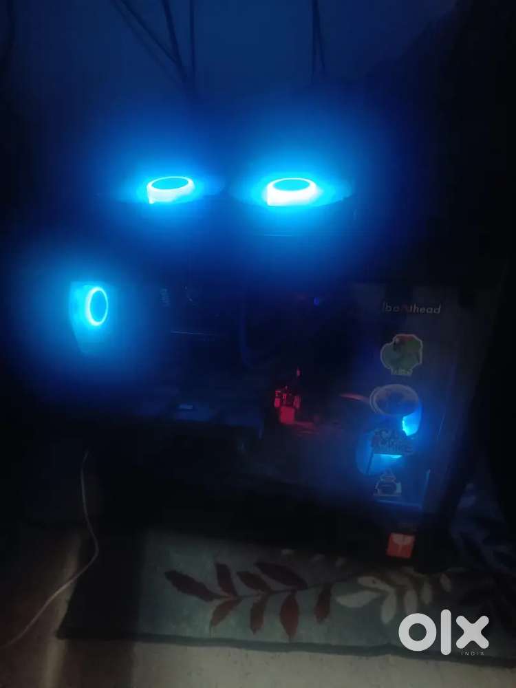 Desktop Ryzen 7 2700x 1660ti 16 gb ram