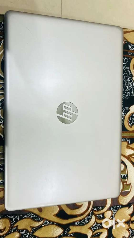 Hp Notebook 15-db0186au  AMD Ryzen 3 2200u