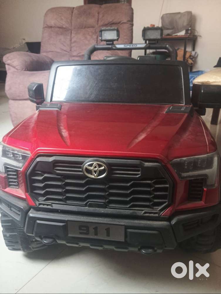 Kid's electric car barely used