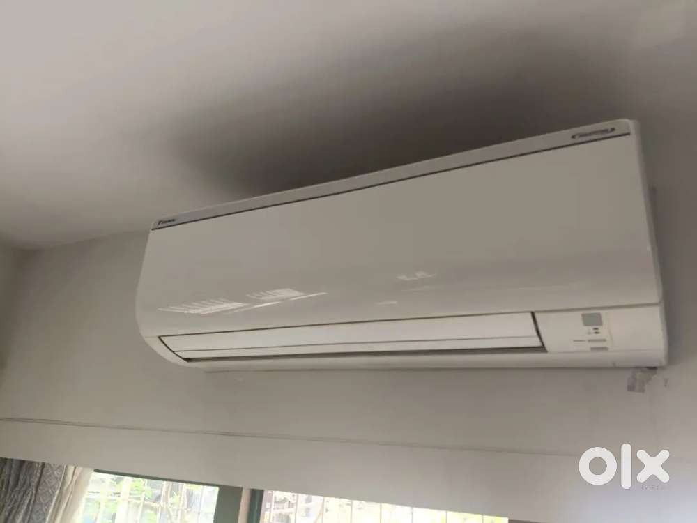 Daikin 1.5ton inverter AC