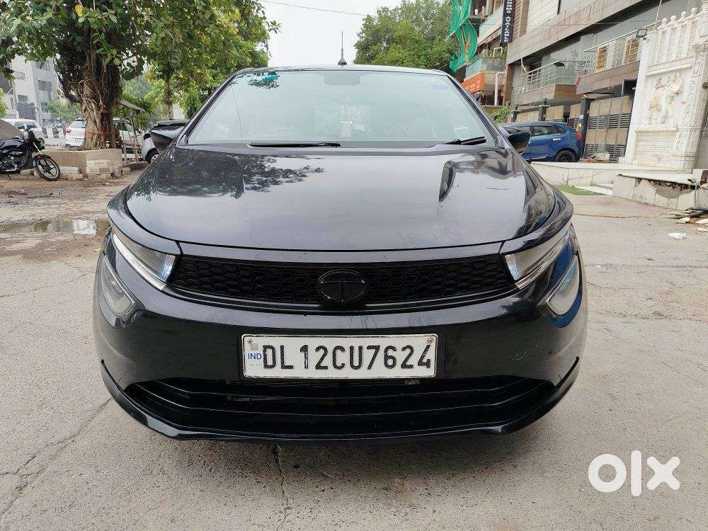 Tata Altroz 1.2 XZ Plus Dark Edition, 2022, Petrol