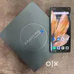 Vivo x fold 3 pro 16gb 512gb. Full box. Good condition.