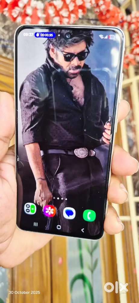 Samsung S21 FE 5G with Box