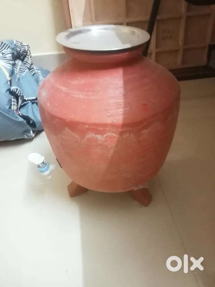 Water pot (cool water)